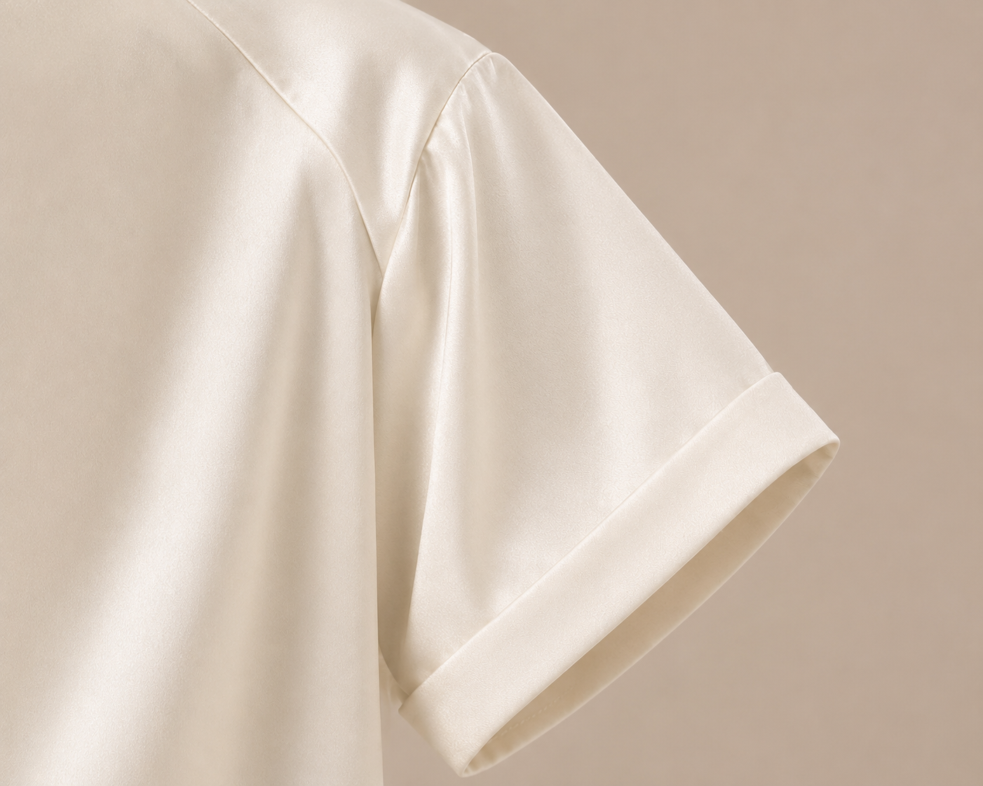 Close-Up of AVENUE NOIR Ivory Blouse Folded Sleeve